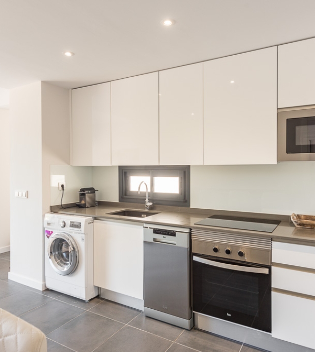 Resa Estates Ibiza te koop appartement Vadella Mar zee zicht keuken.jpg